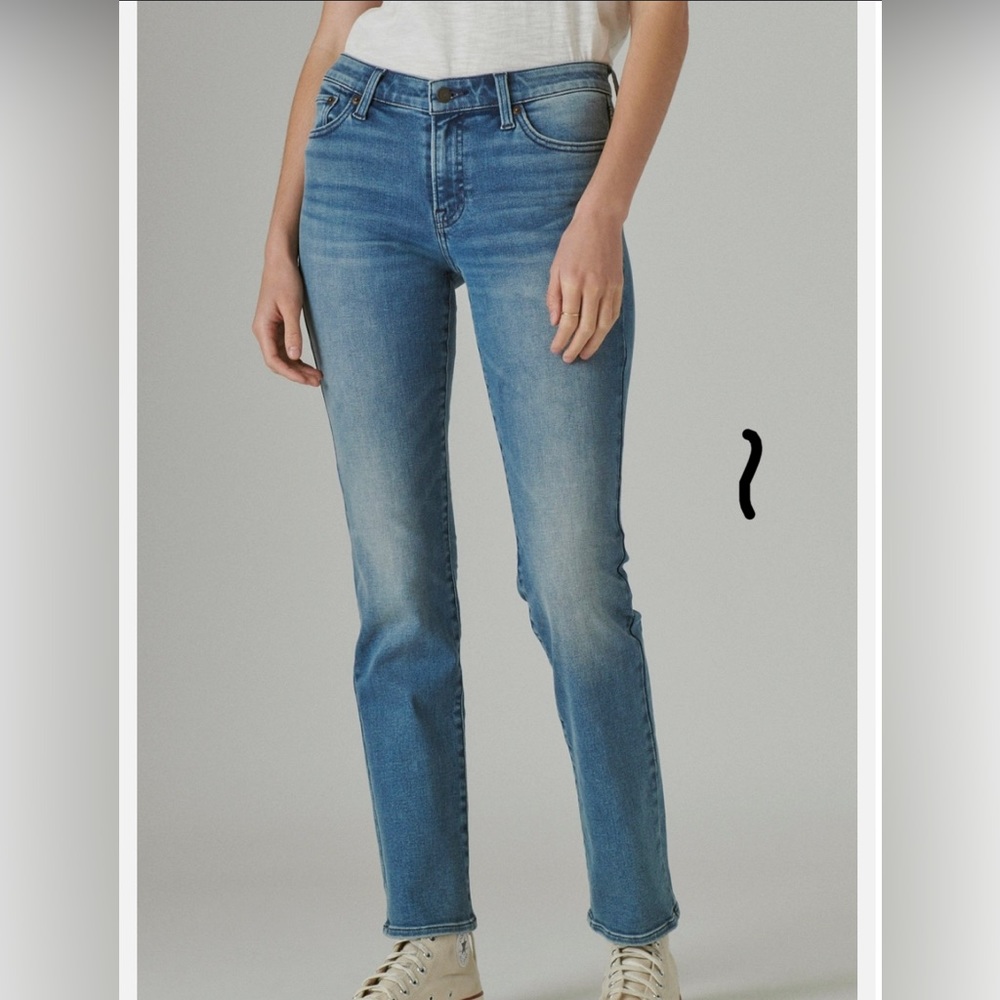 Lucky brand size 26 straight leg blue jeans
